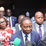 Assemblée Nationale : GASTON ELOUNDOU ESSOMBA défend un budget de 425,7 milliards FCFA pour l’Eau et l’Énergie en 2026